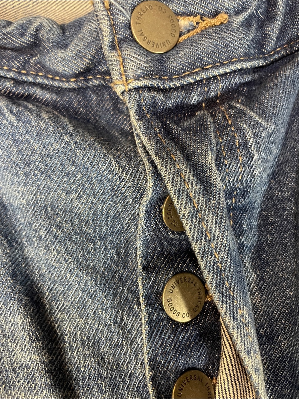 Denim High-Rise Frayed Hem Shorts - Blue Plus Size 17 Universal Thread | NWT - Picture 2 of 6